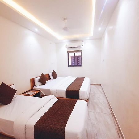Hotel Nova Pride 라즈콧 외부 사진