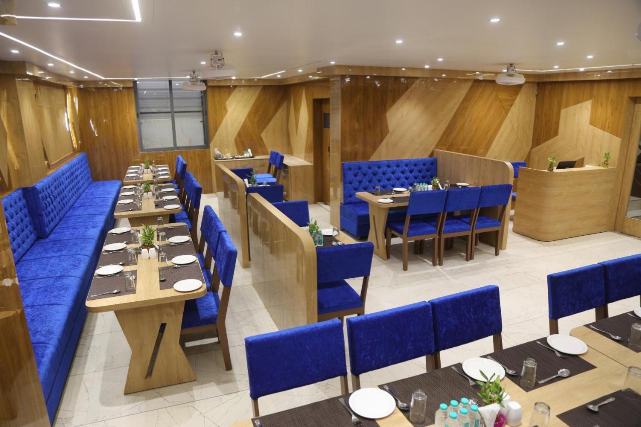 Hotel Nova Pride 라즈콧 외부 사진